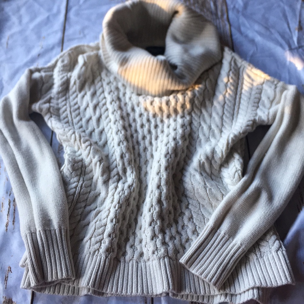 Cowl sweater AE size small